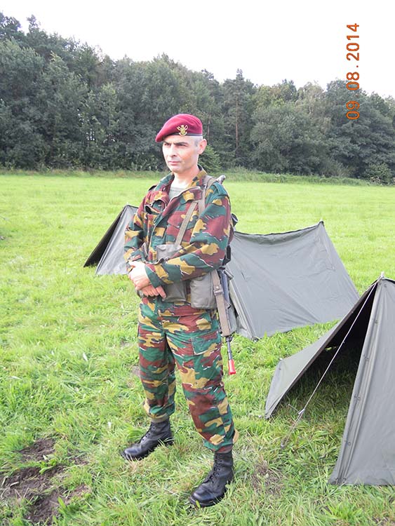 img029