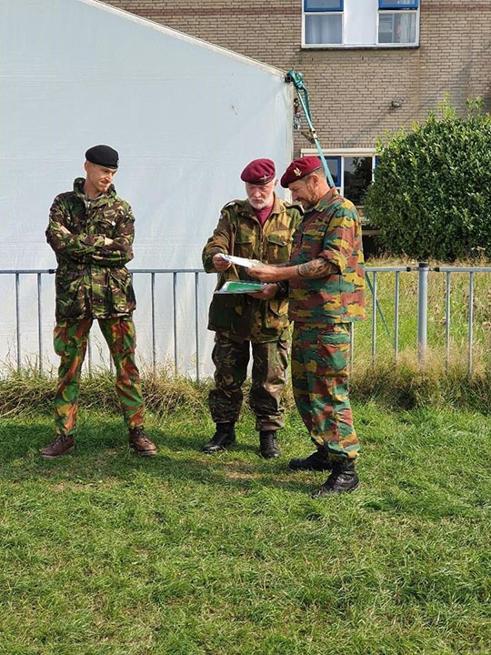 img021
